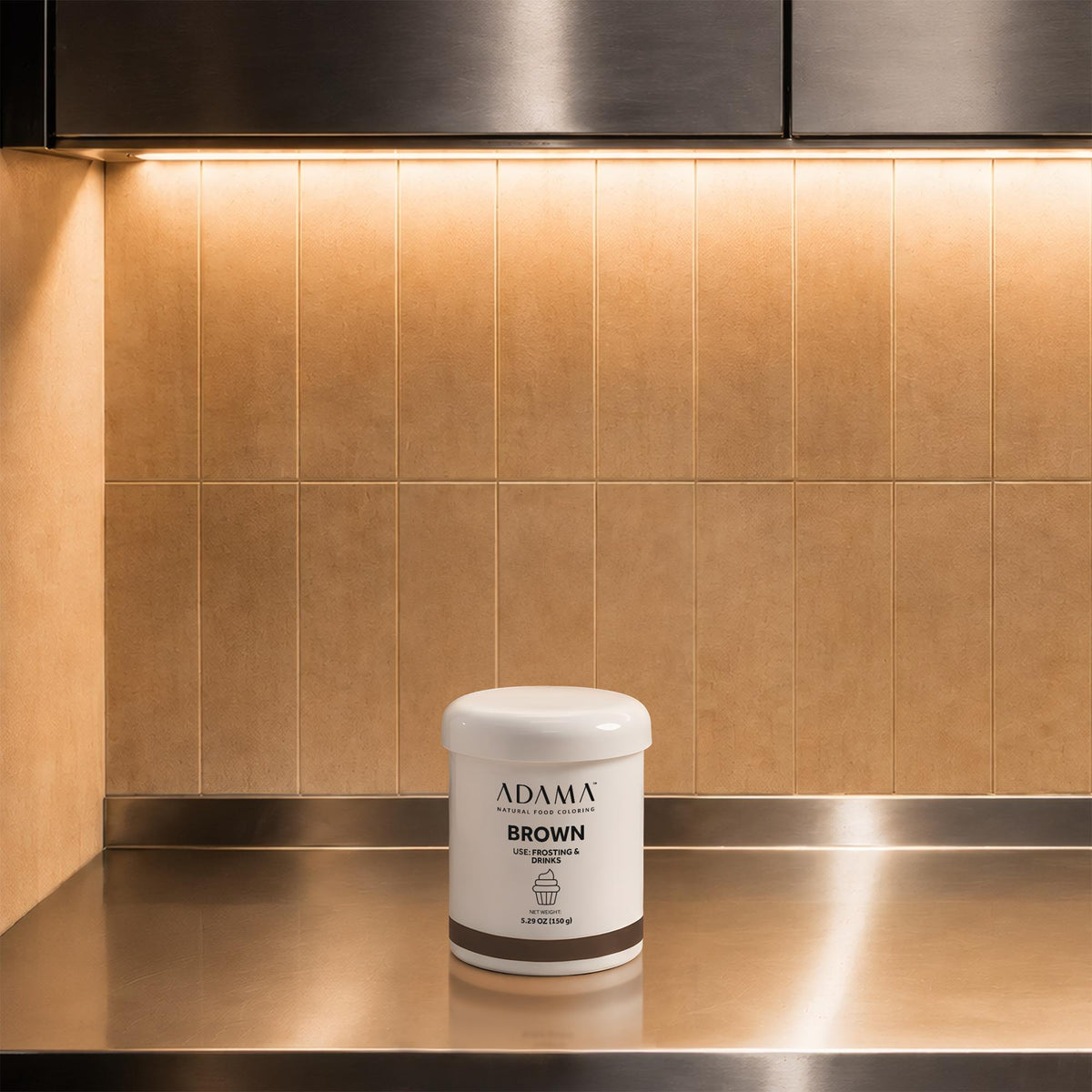 Brown natural food coloring powder for Frostings & Drinks in 150 g pint jar.